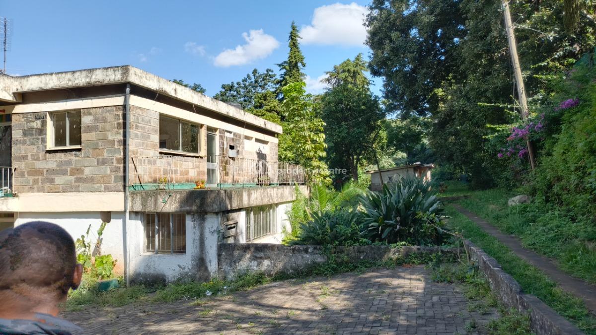 a Very Prime 1 Acre for Villas/private Home, Tende Drive, Lavington, Nairobi, Land for Sale