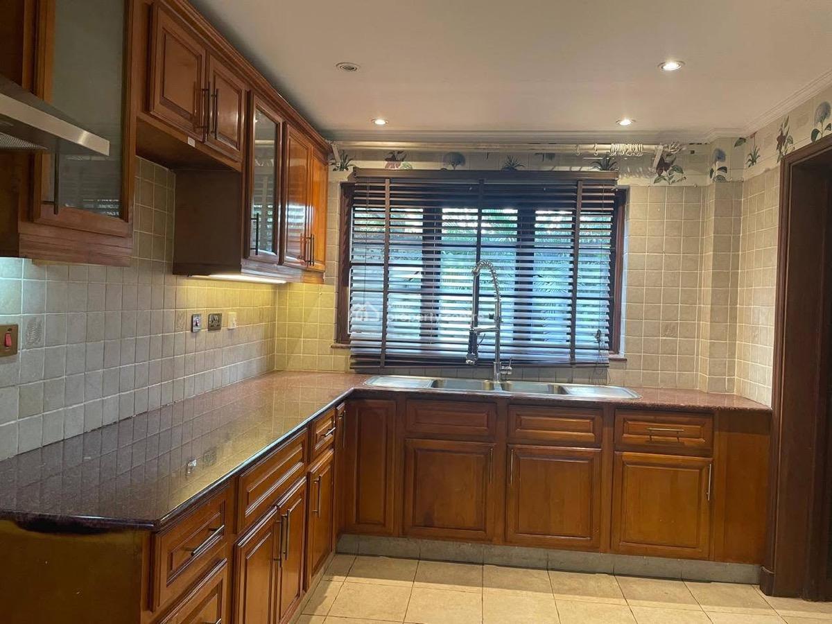 Luxurious 4 Bedroom House, General Mathenge Road, Spring Valley, Nairobi, Townhouse for Rent