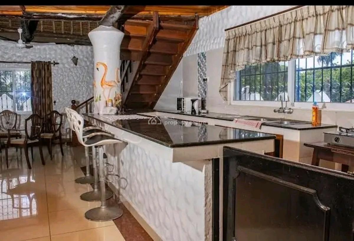 Fully Furnished 4 Bedroom Penthouse Near Nyali Bridge, Nyali West, Nyali, Nyali, Mombasa, Apartment for Rent