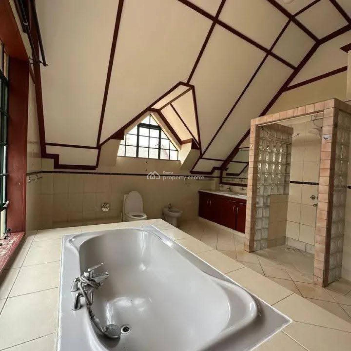 Charming 5 Bedroom Maisonette Plus Sq, Karen, Nairobi, House for Rent