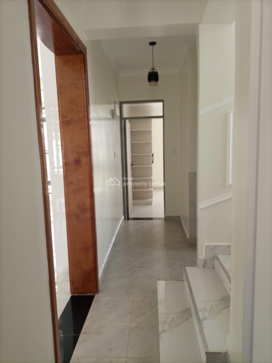 5 Bedroom House with Sq All Ensuite with Family Room in a Gated Estate, Ruiru Mugutha, Ruiru, Kiambu, Townhouse for Sale