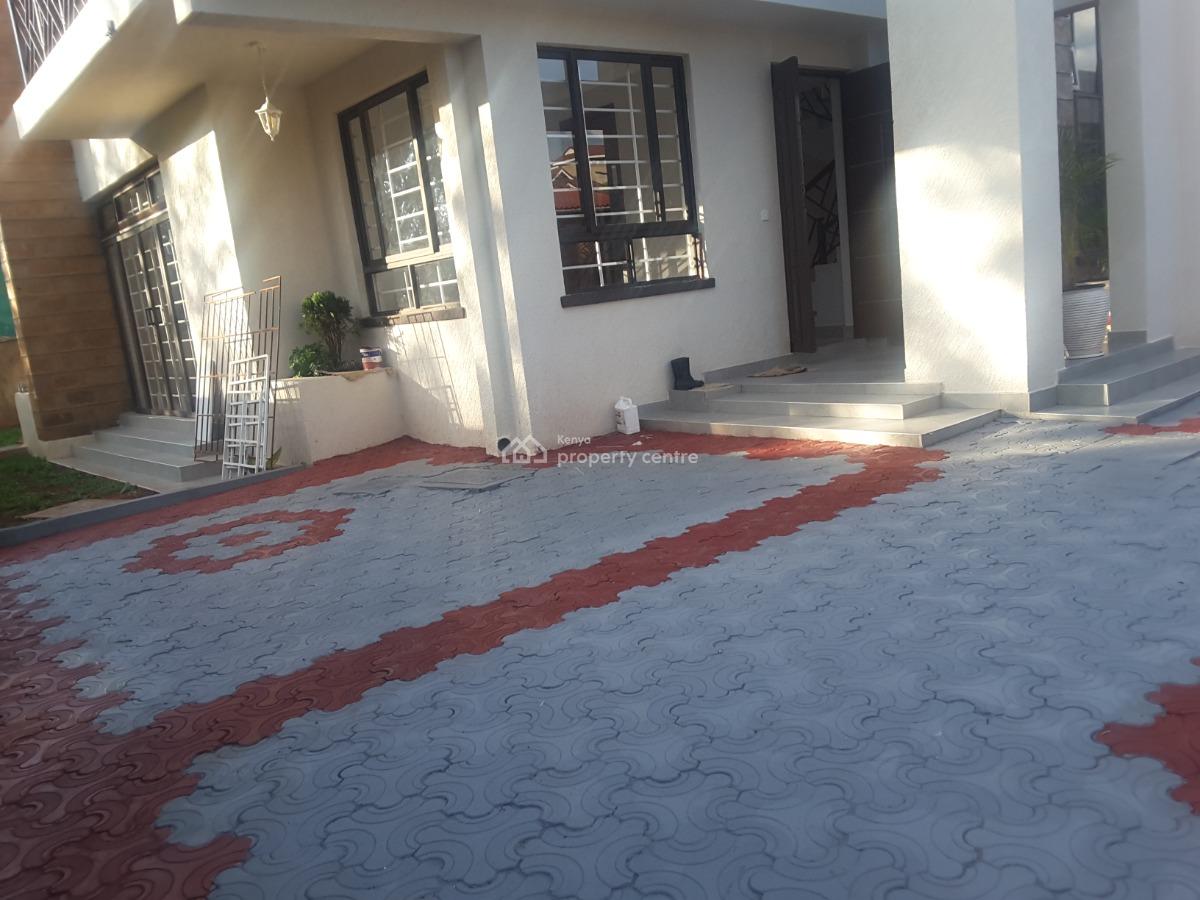 Stunning 4 Br Roofless House Plus Sqs, Kandisi Rd, Rimpa, Ongata Rongai, Kajiado, Townhouse for Sale