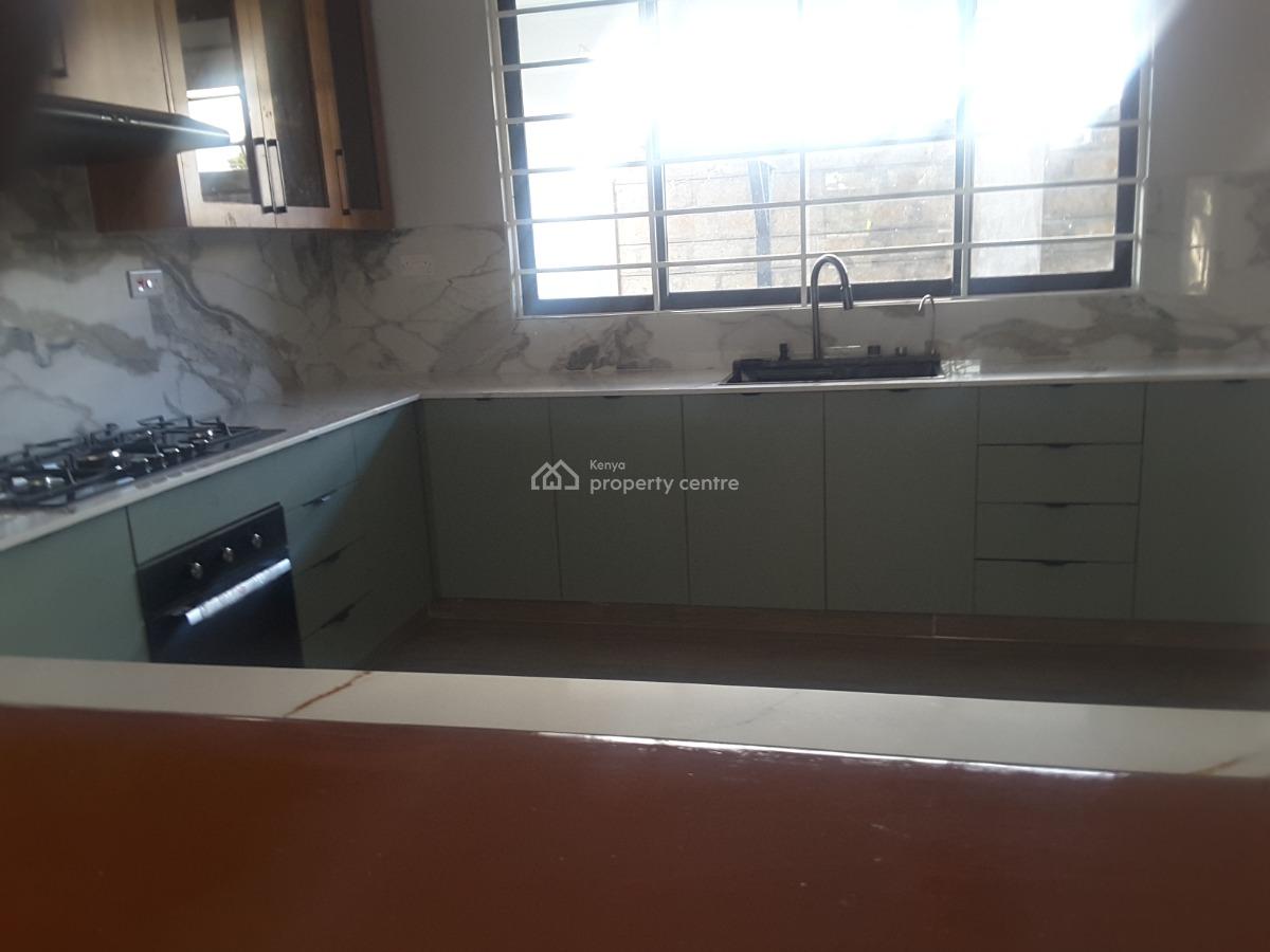 Stunning 4 Br Roofless House Plus Sqs, Kandisi Rd, Rimpa, Ongata Rongai, Kajiado, Townhouse for Sale