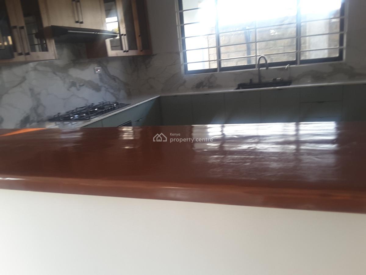Stunning 4 Br Roofless House Plus Sqs, Kandisi Rd, Rimpa, Ongata Rongai, Kajiado, Townhouse for Sale
