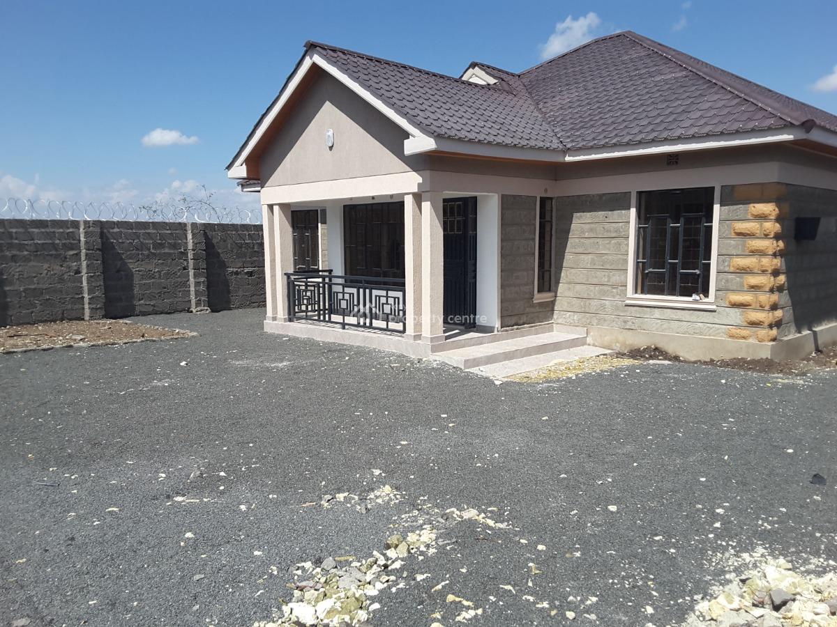 Lovely 3 Br Houses  in Gated Community, Namanga Rd, Kitengela, Kajiado, Detached Bungalow for Sale