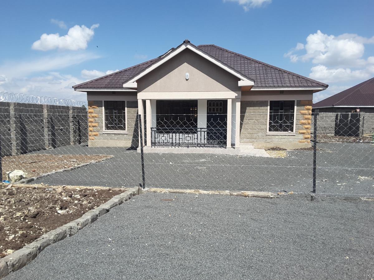 Lovely 3 Br Houses  in Gated Community, Namanga Rd, Kitengela, Kajiado, Detached Bungalow for Sale