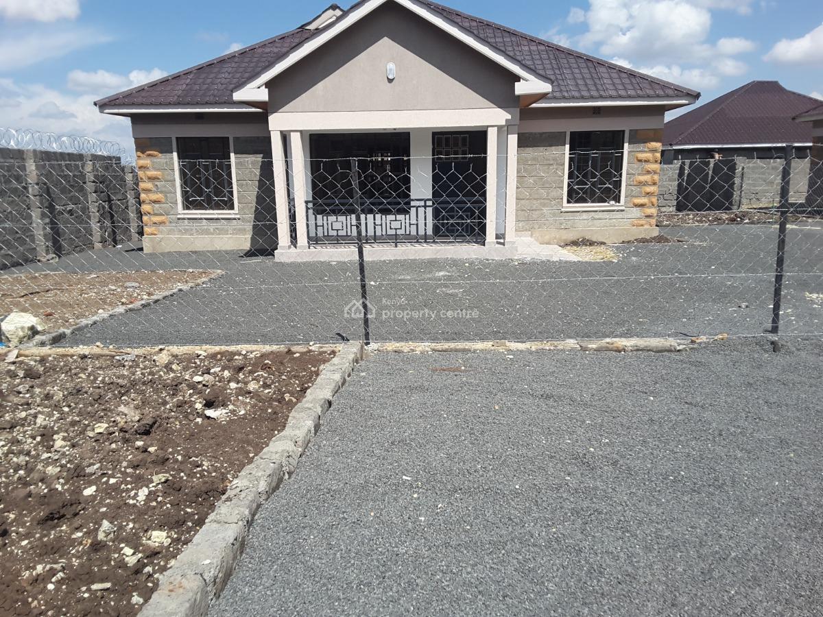Lovely 3 Br Houses  in Gated Community, Namanga Rd, Kitengela, Kajiado, Detached Bungalow for Sale
