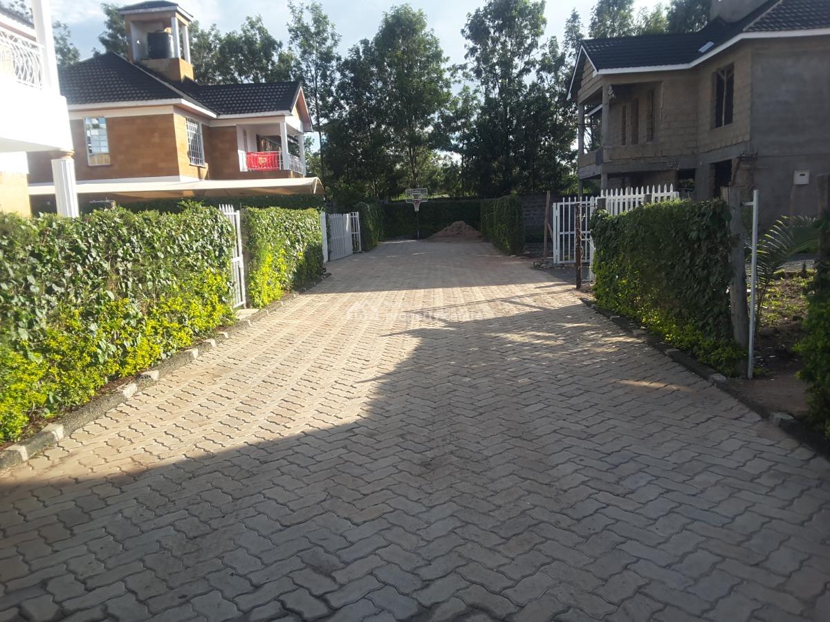 Lovely 4 Br House Plus Sqs in Excellent Location, Kandisi Rd, Rimpa, Ongata Rongai, Kajiado, Townhouse for Sale
