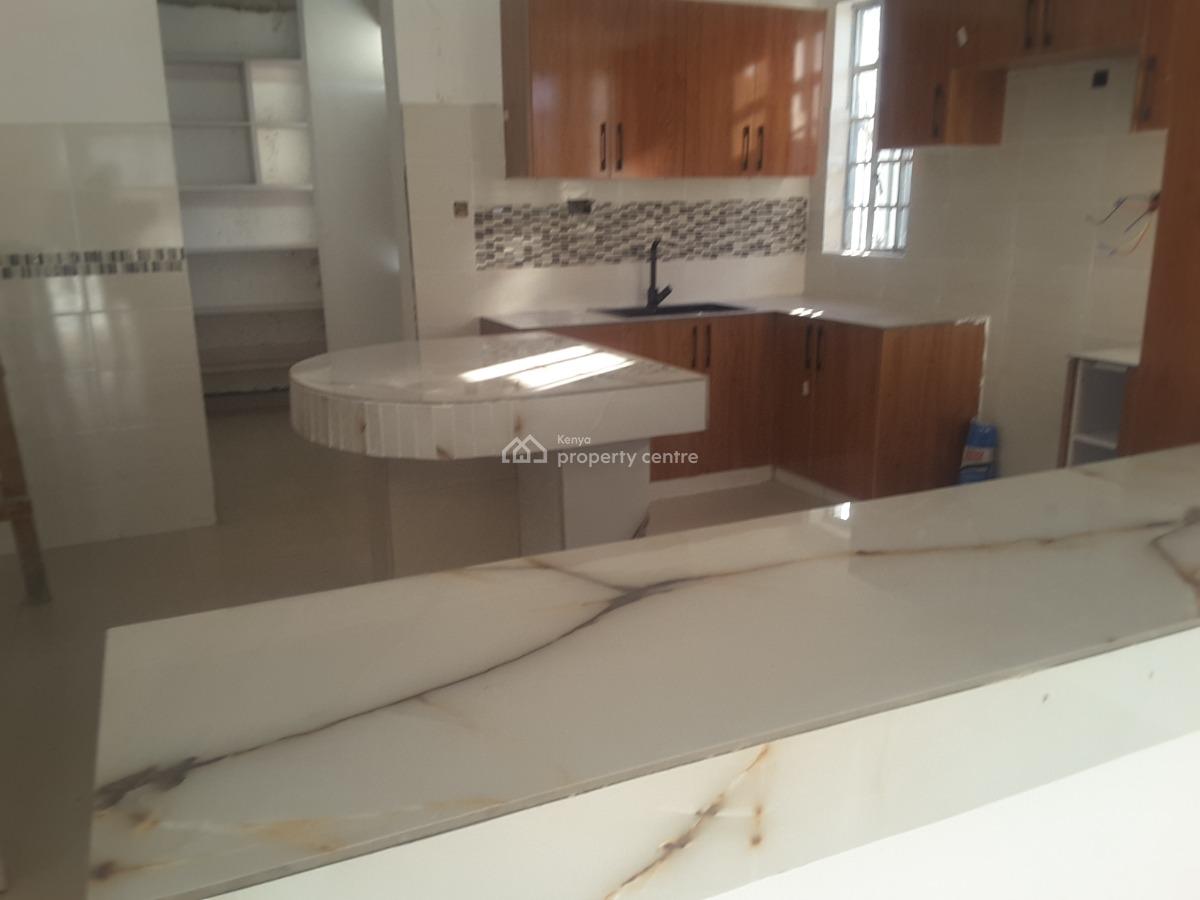 Lovely 4 Br House Plus Sqs in Excellent Location, Kandisi Rd, Rimpa, Ongata Rongai, Kajiado, Townhouse for Sale
