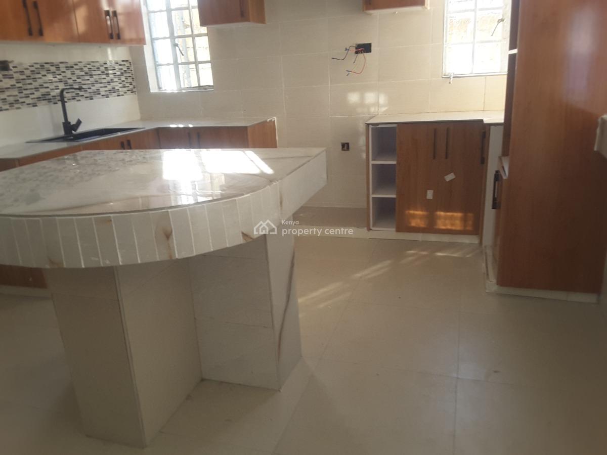 Lovely 4 Br House Plus Sqs in Excellent Location, Kandisi Rd, Rimpa, Ongata Rongai, Kajiado, Townhouse for Sale