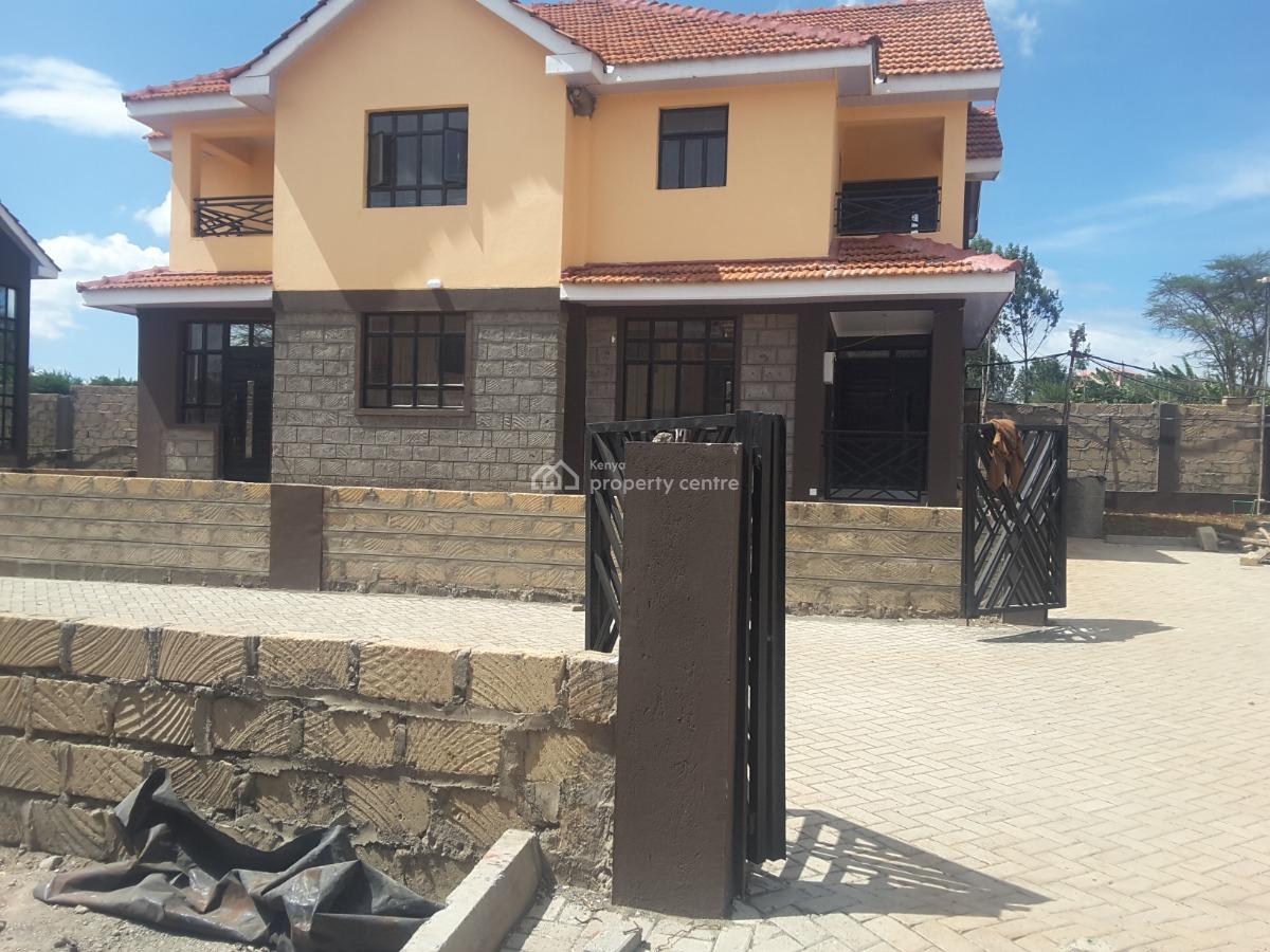Spacious 4 Br Houses in Excellent Area, Rimpa, Ongata Rongai, Kajiado, Townhouse for Sale