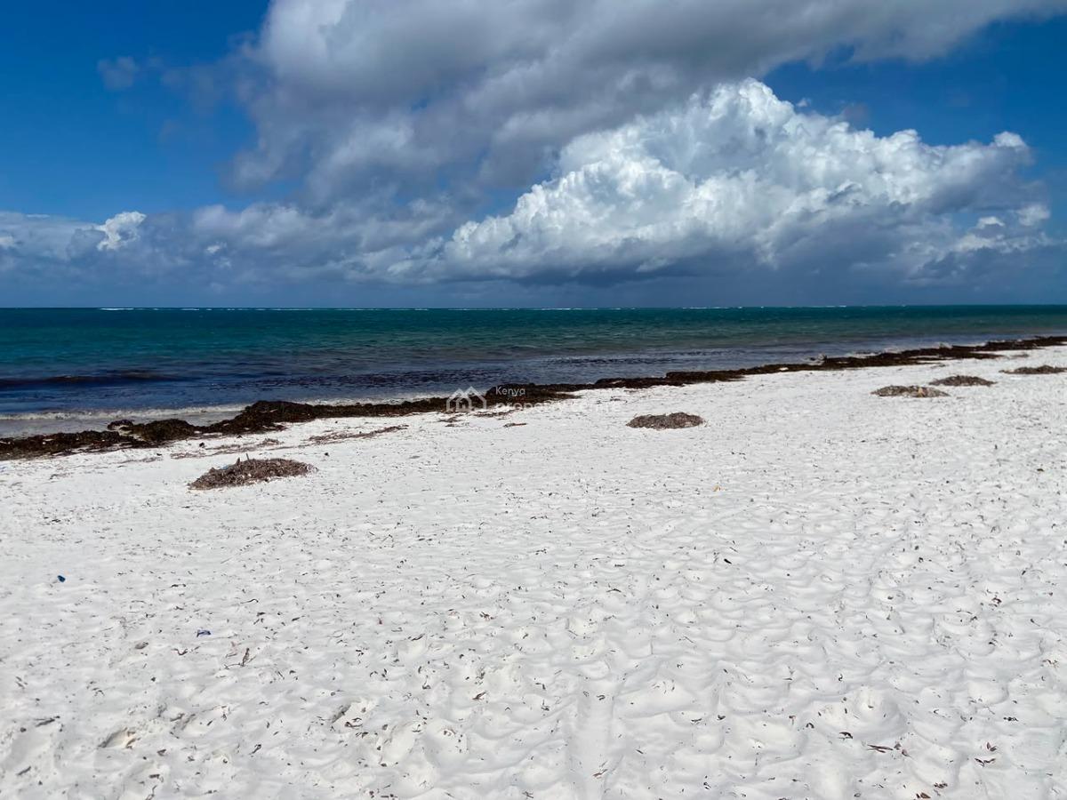 Prime Commercial 5 Acres Beach Front Land, Near Links Road, Nyali, Nyali, Mombasa, Commercial Land for Sale