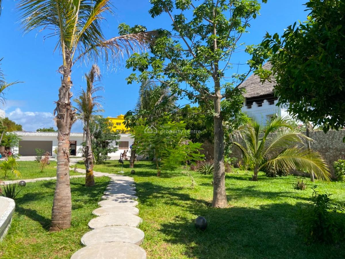 Luxury Villa Tastefully Furnished, Jacaranda, Watamu Beach, Watamu, Kilifi, Terraced Duplex for Sale