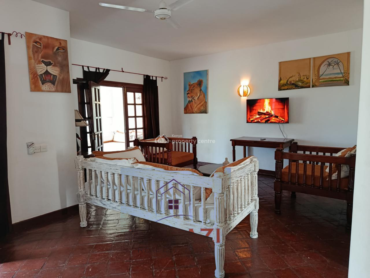 Exquisite 3-bedroom All En-suite Villa with Sq in Kilimandogo Malindi, Kilimandogo, Malindi Town, Kilifi, House for Sale