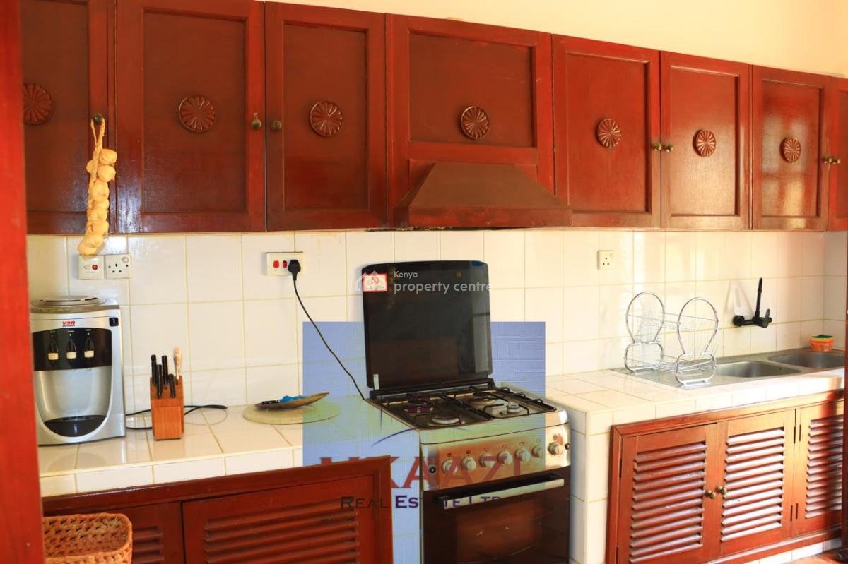 Exquisite 3-bedroom All En-suite Villa with Sq in Kilimandogo Malindi, Kilimandogo, Malindi Town, Kilifi, House for Sale