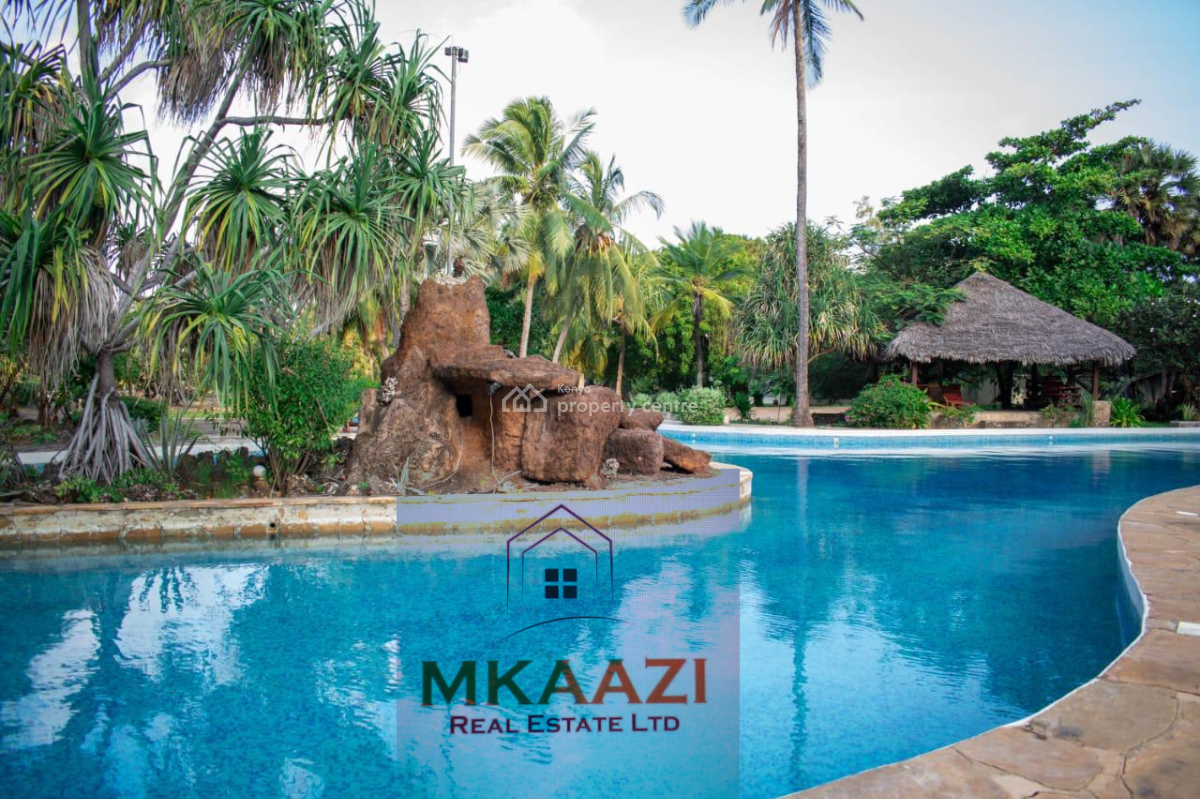 Exquisite 3-bedroom All En-suite Villa with Sq in Kilimandogo Malindi, Kilimandogo, Malindi Town, Kilifi, House for Sale