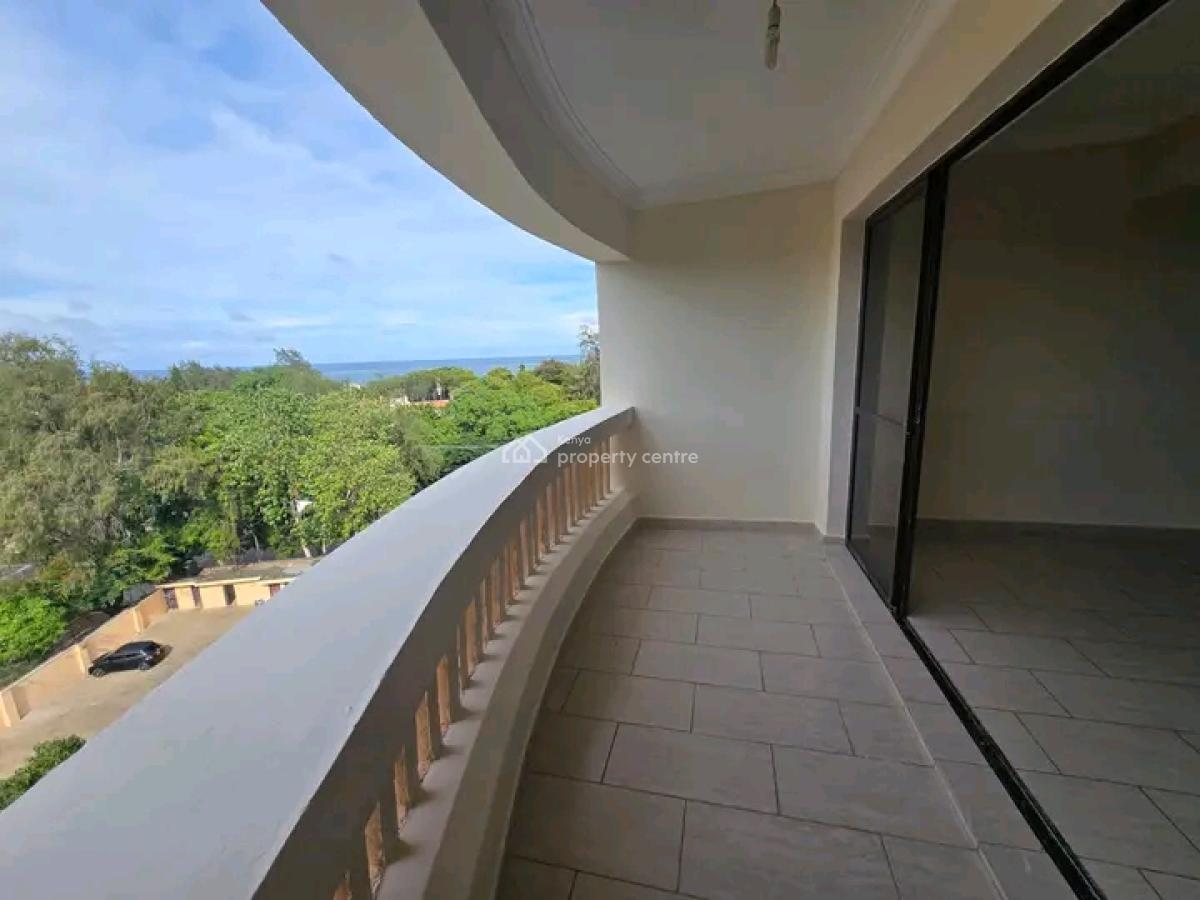 Modern Executive 3 Bedroom Apartment with a Swimming Pool, Moyne Drive, Nyali, Mombasa, Apartment for Rent