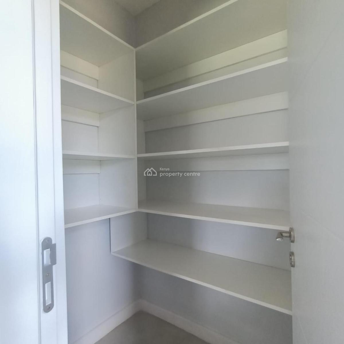 Luxury 4 Bedroom Townhouse in a Secure Gated Estate in Runda, United Nations, Gigiri, Runda, Westlands, Nairobi, Townhouse for Sale