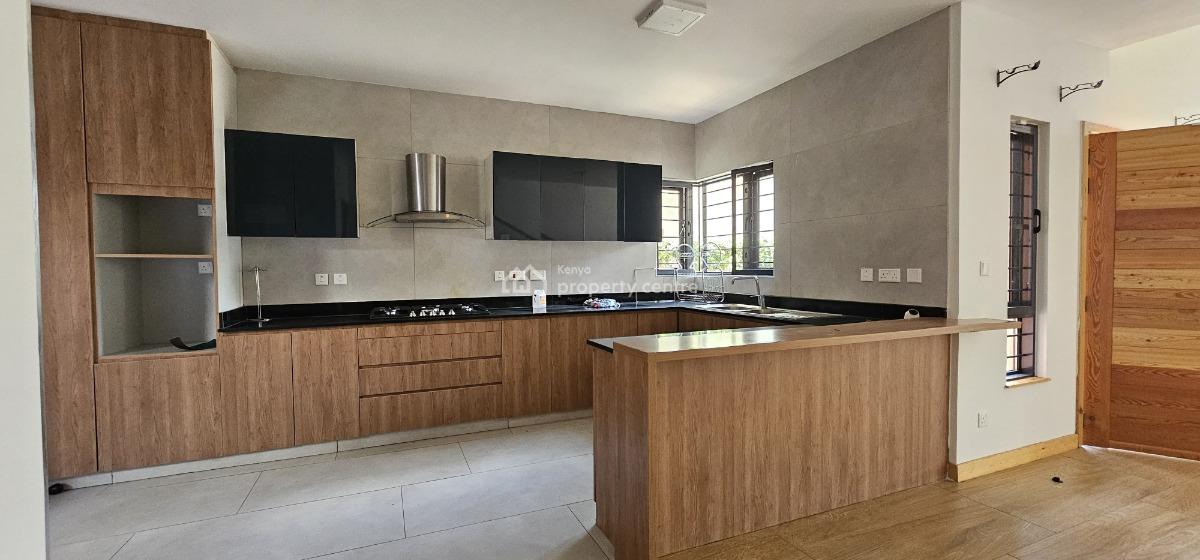 Luxurious 4 Bedroom Maisonette Plus Sq Langata, Mugumo-ini (langata), Nairobi, Townhouse for Rent