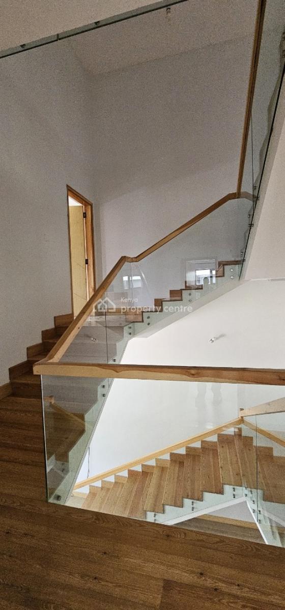Luxurious 4 Bedroom Maisonette Plus Sq Langata, Mugumo-ini (langata), Nairobi, Townhouse for Rent