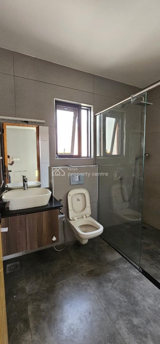 Luxurious 4 Bedroom Maisonette Plus Sq Langata, Mugumo-ini (langata), Nairobi, Townhouse for Rent