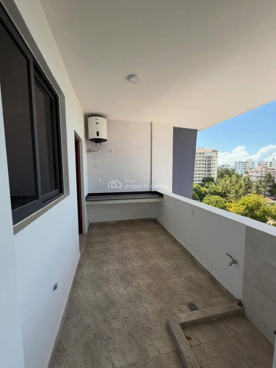 Gorgeous 3 Bedroom Apartment with a Swimming Pool., Off Links Road, Nyali, Mombasa, Apartment for Sale