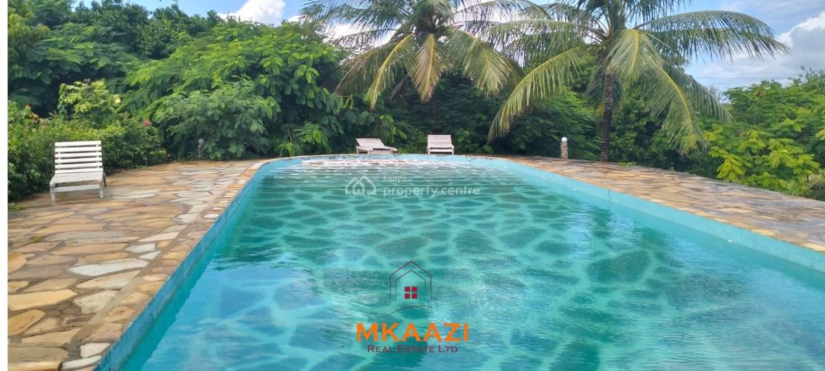 Elegant 4-bedroom Coastal Residence in Mayungu -- Second Row, Mayungu Flamingo Resort, Malindi Town, Kilifi, House for Sale