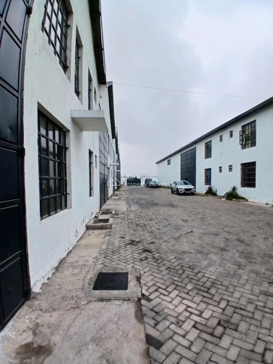 Godown Mlolongo 4000-sqft @ 150,000/-, Mombasa Road, Syokimau/mulolongo, Machakos, Warehouse for Rent