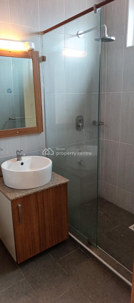 3 Bedroom Unfurnished Apartment in Kilimani with Dsq, Argwings, Kilimani, Nairobi, Apartment for Rent