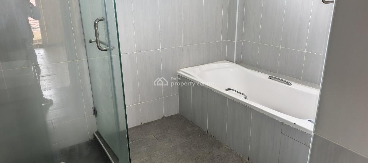 3 Bedroom Unfurnished Apartment in Kilimani with Dsq, Argwings, Kilimani, Nairobi, Apartment for Rent