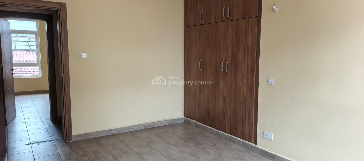 3 Bedroom Unfurnished Apartment in Kilimani with Dsq, Argwings, Kilimani, Nairobi, Apartment for Rent