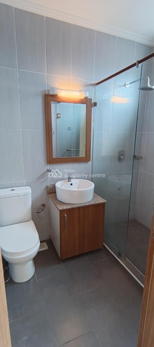 3 Bedroom Unfurnished Apartment in Kilimani with Dsq, Argwings, Kilimani, Nairobi, Apartment for Rent