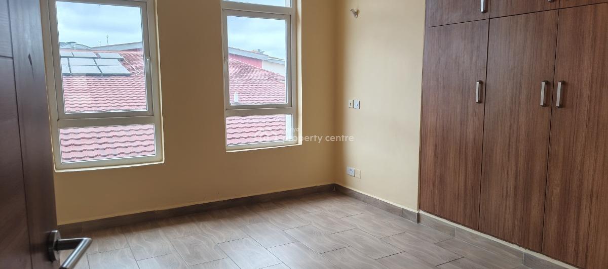 3 Bedroom Unfurnished Apartment in Kilimani with Dsq, Argwings, Kilimani, Nairobi, Apartment for Rent