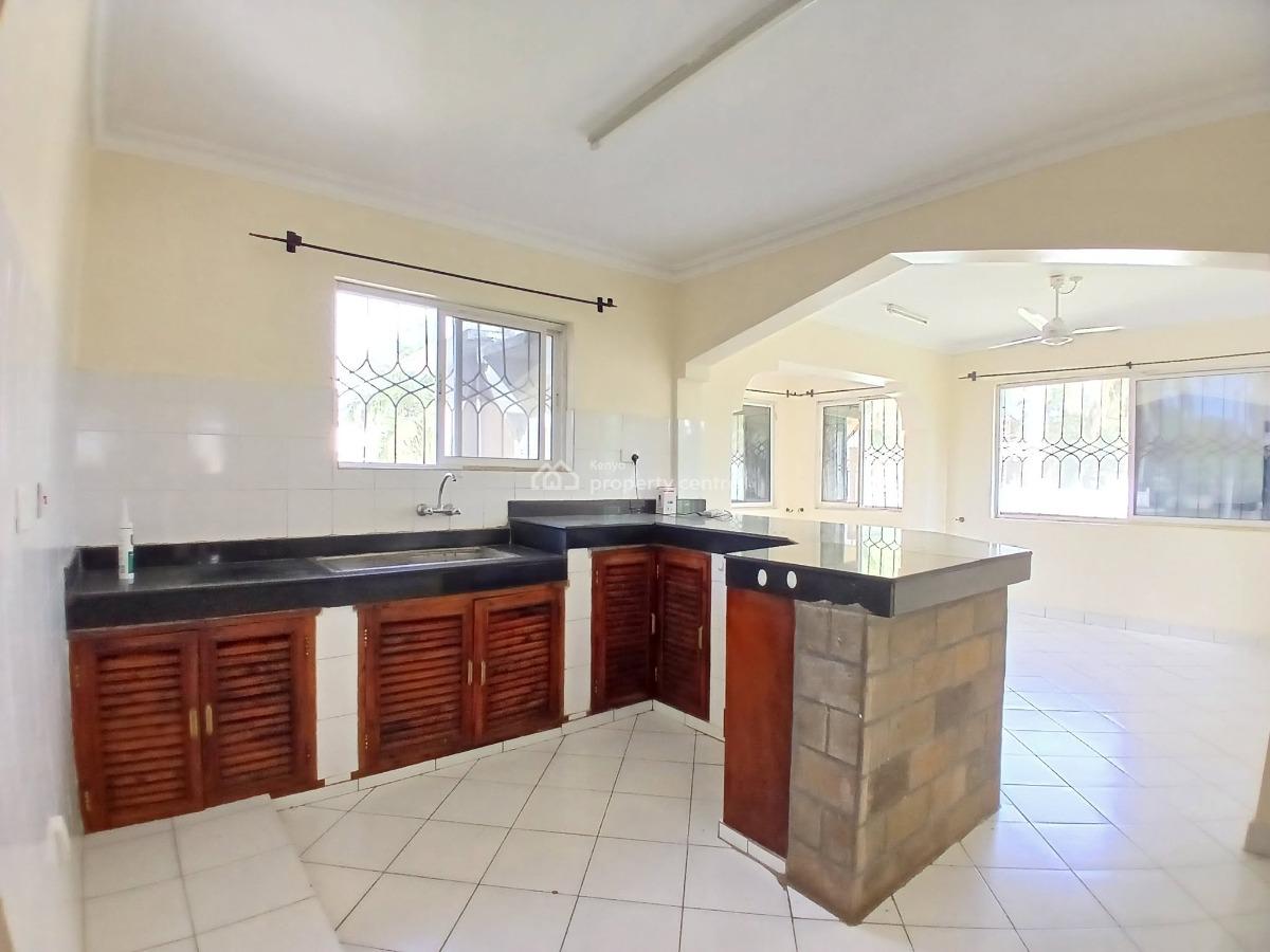 Spacious 3 Bedroom Apartment, Aloo Drive, Mtwapa, Kilifi, Apartment for Rent