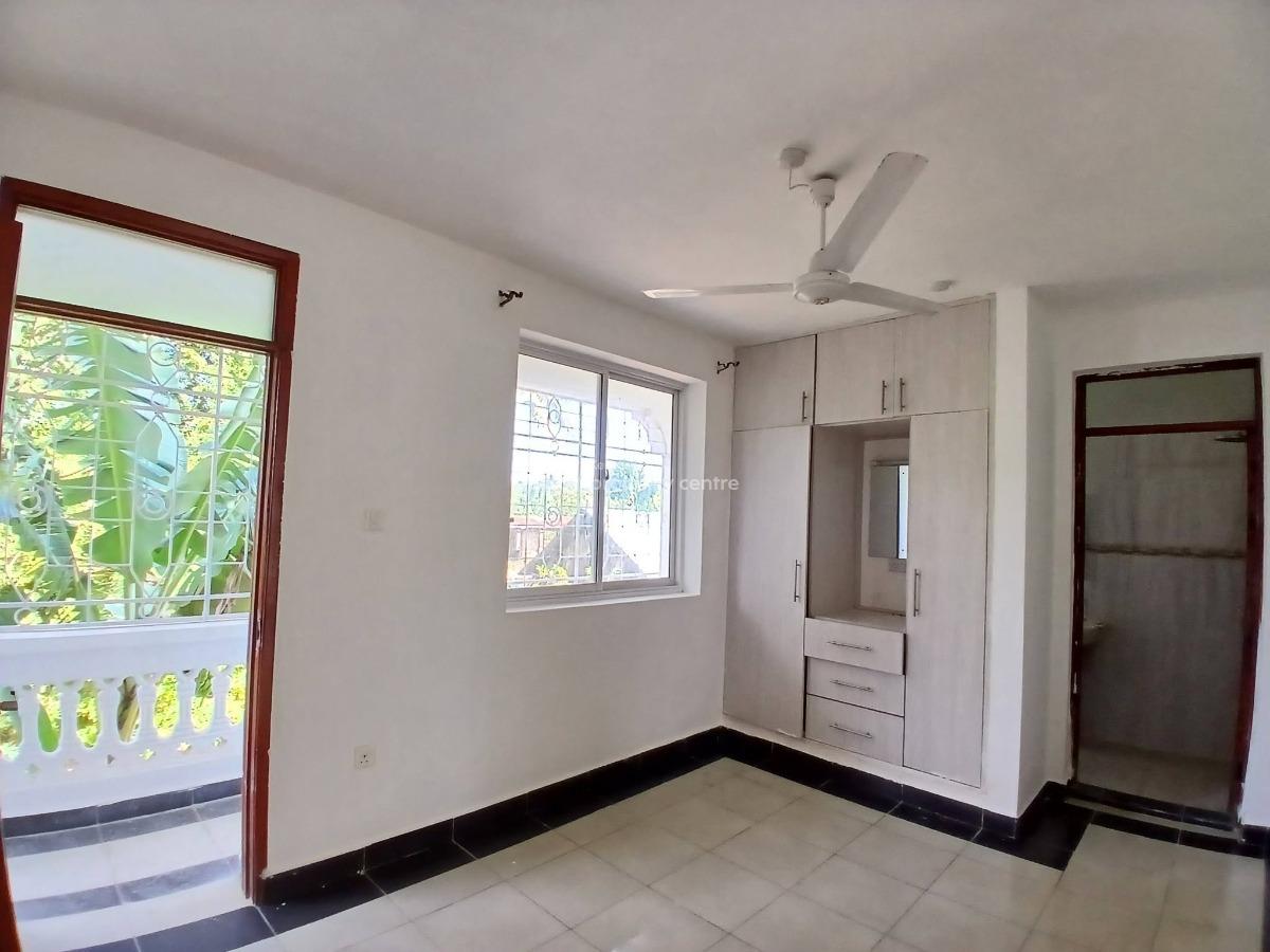 Spacious 2 Bedroom Apartment with Parking, Broadways, Mtwapa, Kilifi, Apartment for Rent