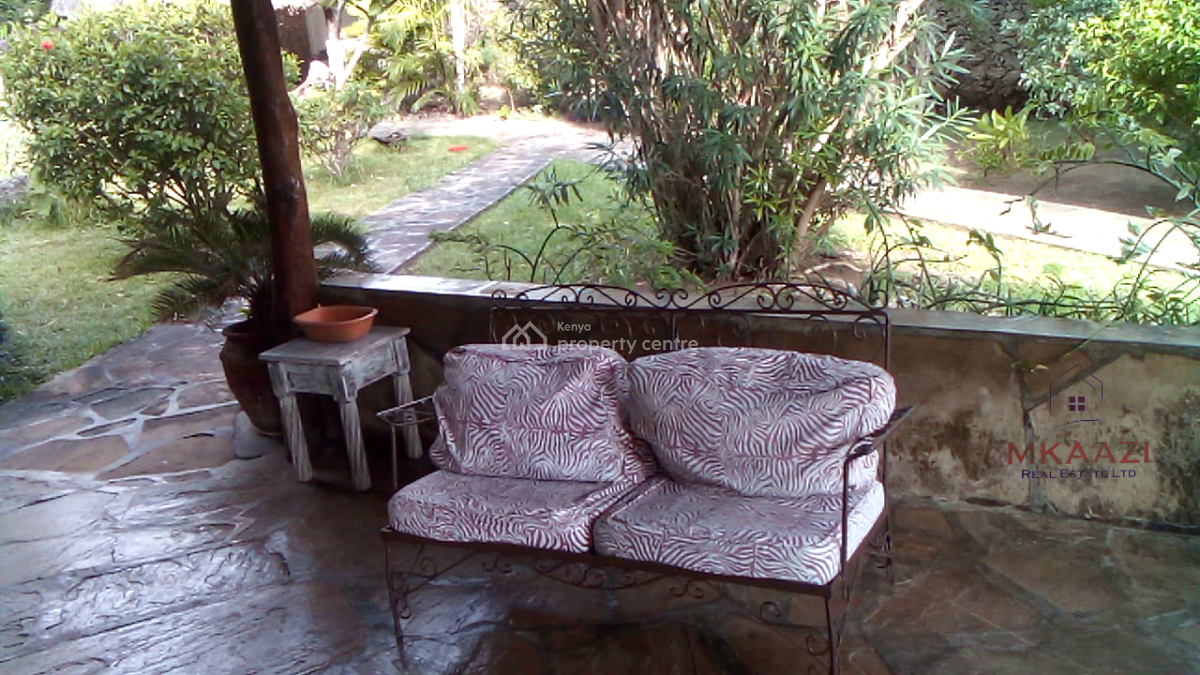 Exclusive 3-bedroom Villa + Sq on a 1/4-acre Plot Near Aquarius Watamu, Watamu, Watamu, Kilifi, House for Sale