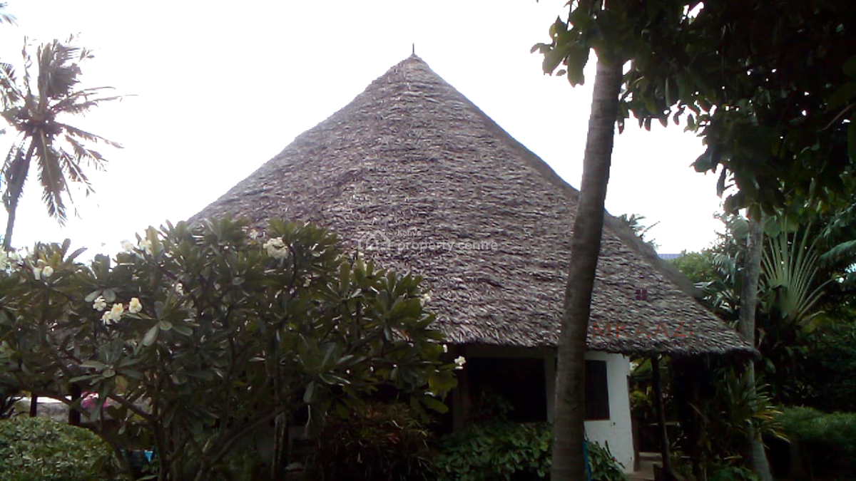 Exclusive 3-bedroom Villa + Sq on a 1/4-acre Plot Near Aquarius Watamu, Watamu, Watamu, Kilifi, House for Sale