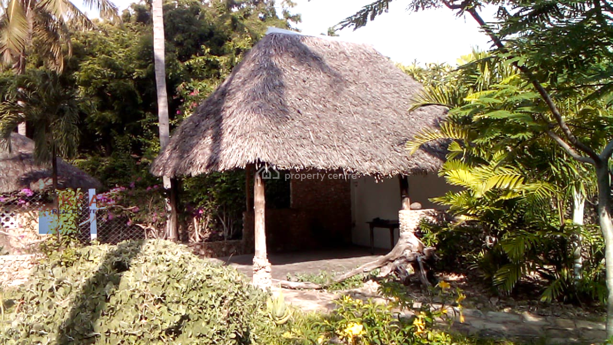 Exclusive 3-bedroom Villa + Sq on a 1/4-acre Plot Near Aquarius Watamu, Watamu, Watamu, Kilifi, House for Sale