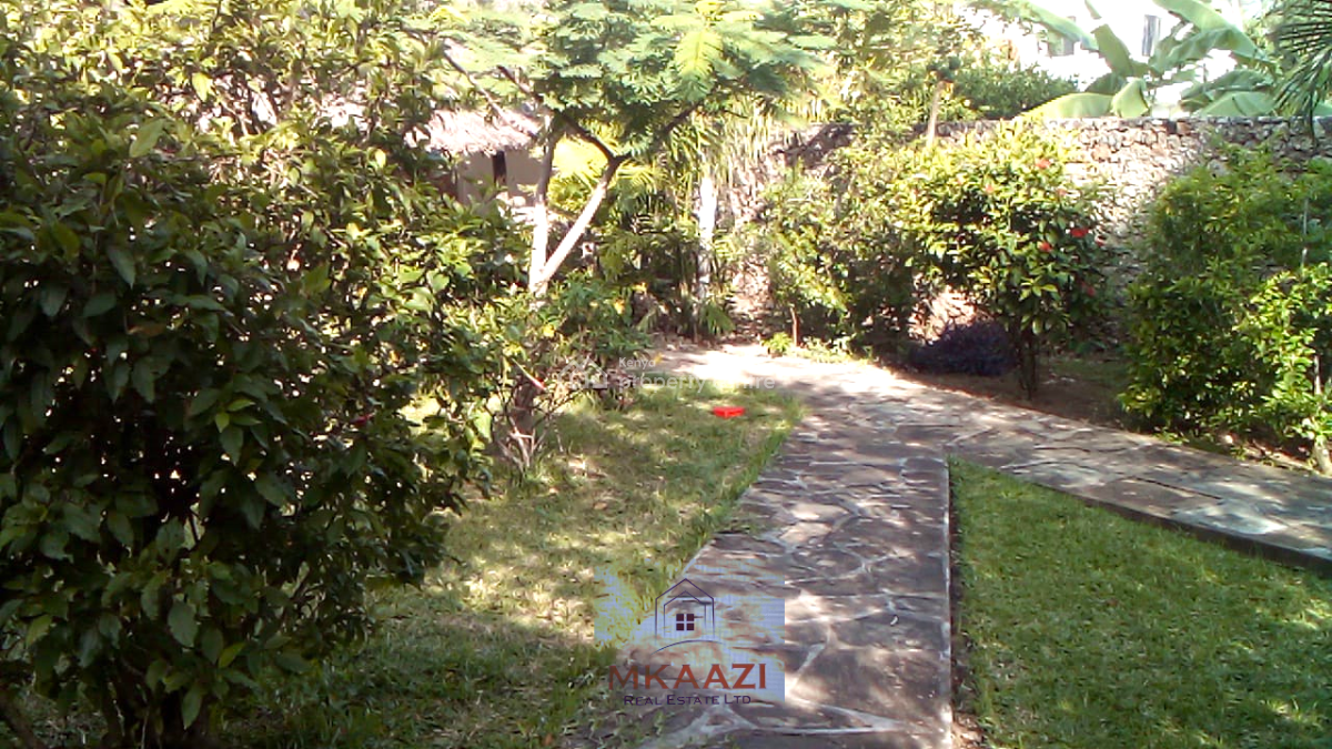 Exclusive 3-bedroom Villa + Sq on a 1/4-acre Plot Near Aquarius Watamu, Watamu, Watamu, Kilifi, House for Sale