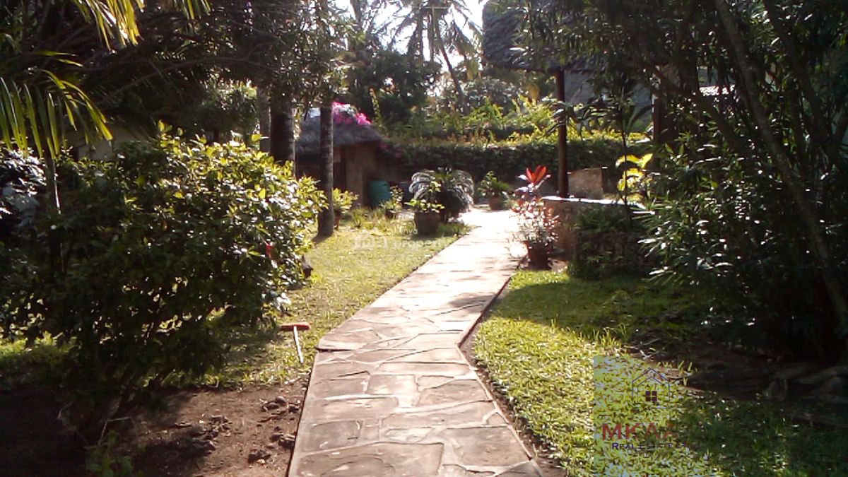 Exclusive 3-bedroom Villa + Sq on a 1/4-acre Plot Near Aquarius Watamu, Watamu, Watamu, Kilifi, House for Sale