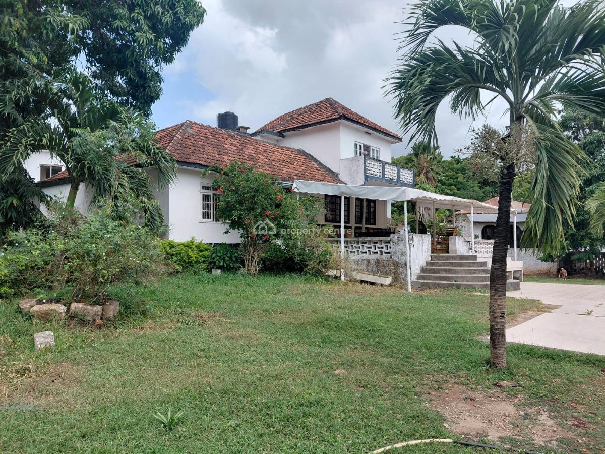 1 Acre Property Touching The Main Links Road in Nyali - Mombasa Price, Nyali Mombasa, Nyali, Mombasa, Mixed-use Land for Sale