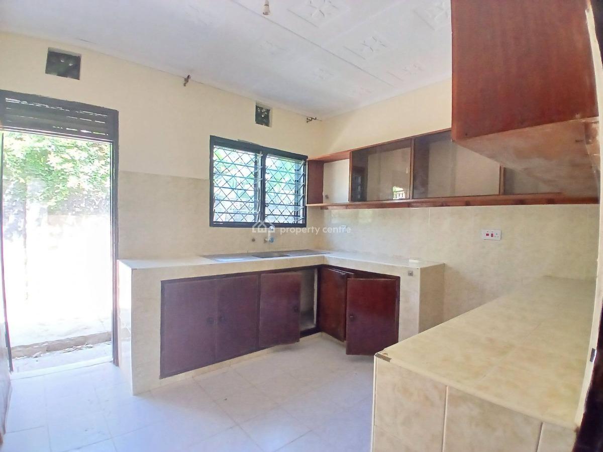 Spacious 2 Bedroom Own Compound Located in a Gated Community, Mwembeni, Mtwapa, Kilifi, Apartment for Rent