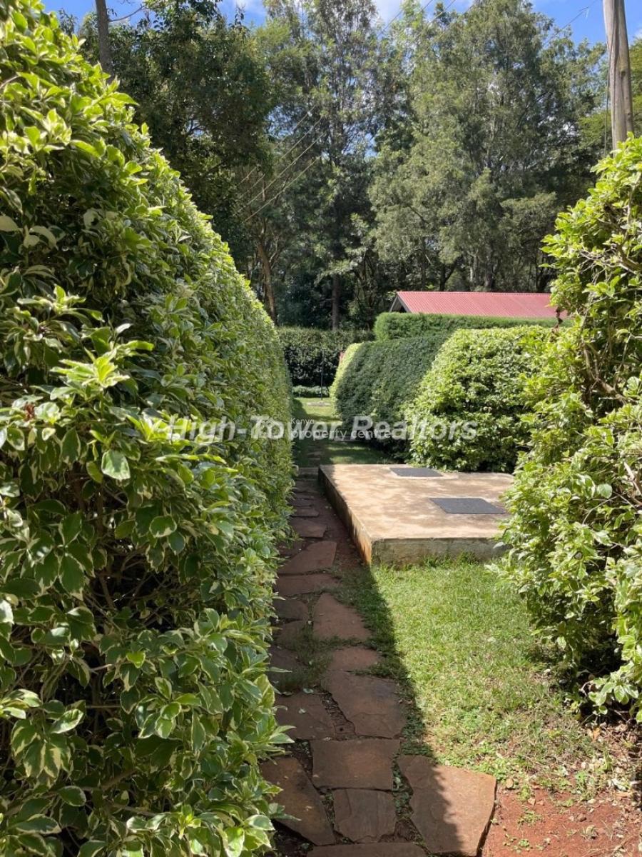 Charming Bungalow, Karen, Nairobi, House for Rent