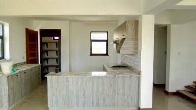 Flat Roof Top 4 Bedrooms Villa., Yukos., Kitengela, Kajiado, Terraced Duplex for Sale