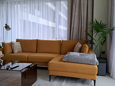 5 Bedroom House with DSQ