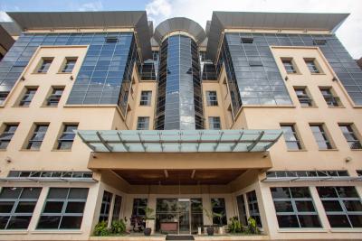 Private Office Space for 2 Persons, Regus Village Market, 2nd Floor, Eaton Place, United Nations Crescent, Westlands, Nairobi, Office Space for Rent