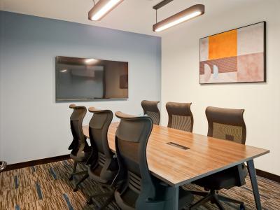 Private Office Space for 4 Persons in Hq Mombasa City Mall, Links Road, City Mall, Nyali, Mombasa, Office Space for Rent