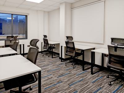 Find Office Space in Hq Mombasa City Mall for 5 Persons, Links Road, Nyali, Mombasa, Office Space for Rent
