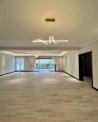 Spacious 3 Bedroom Apartment Ensuite with Dsq in Riverside, Westlands, Nairobi, Apartment for Rent