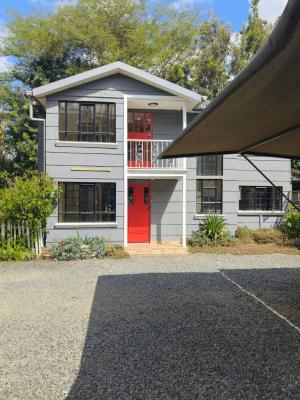 6 Bedroom House, Karen, Nairobi, Townhouse for Rent